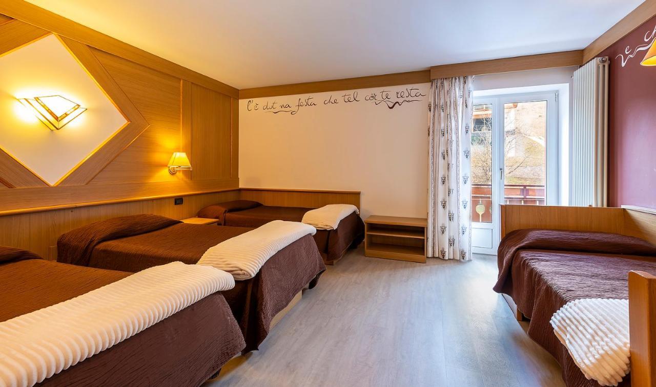 Hotel La Serenella โมเอนา ภายนอก รูปภาพ
